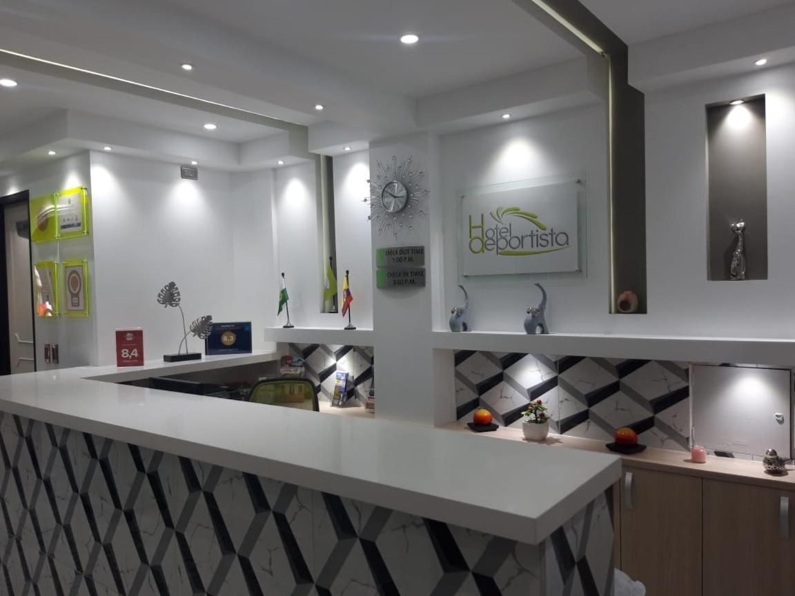 Hotel El Deportista Medellín Buitenkant foto