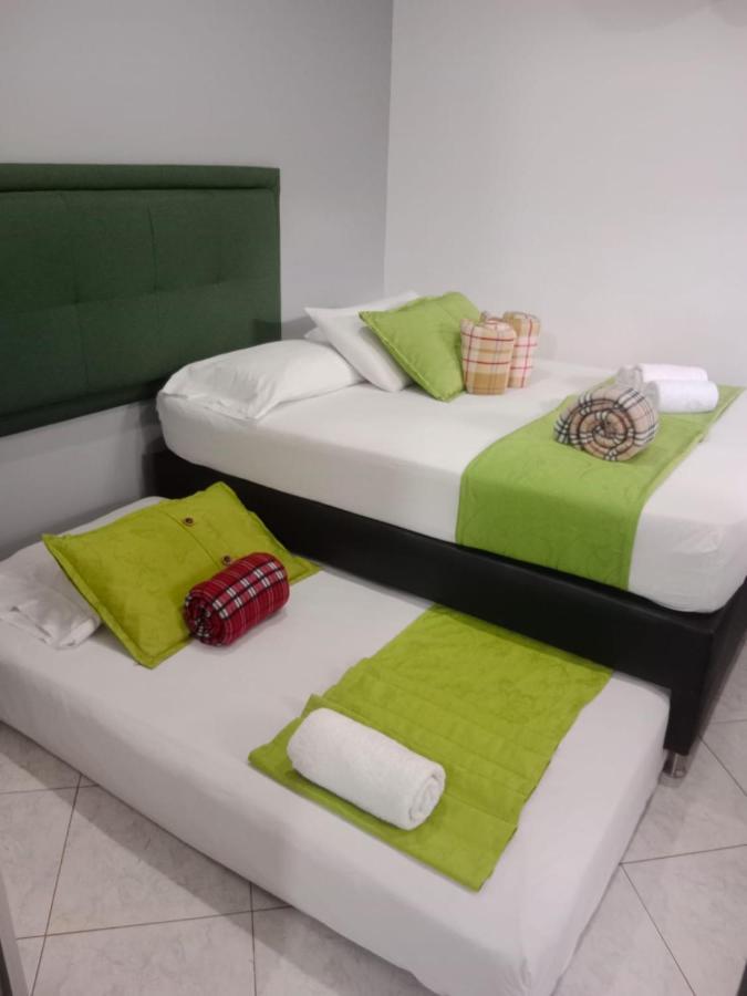 Hotel El Deportista Medellín Buitenkant foto