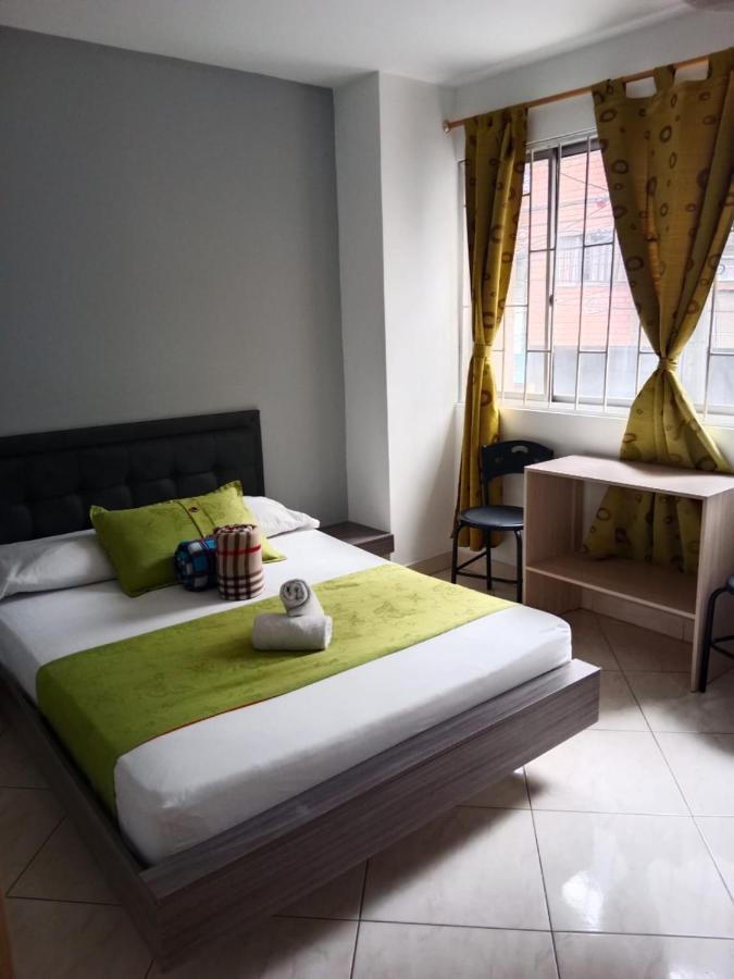 Hotel El Deportista Medellín Buitenkant foto