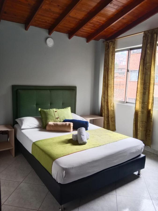 Hotel El Deportista Medellín Buitenkant foto