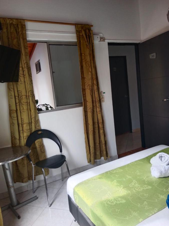 Hotel El Deportista Medellín Buitenkant foto