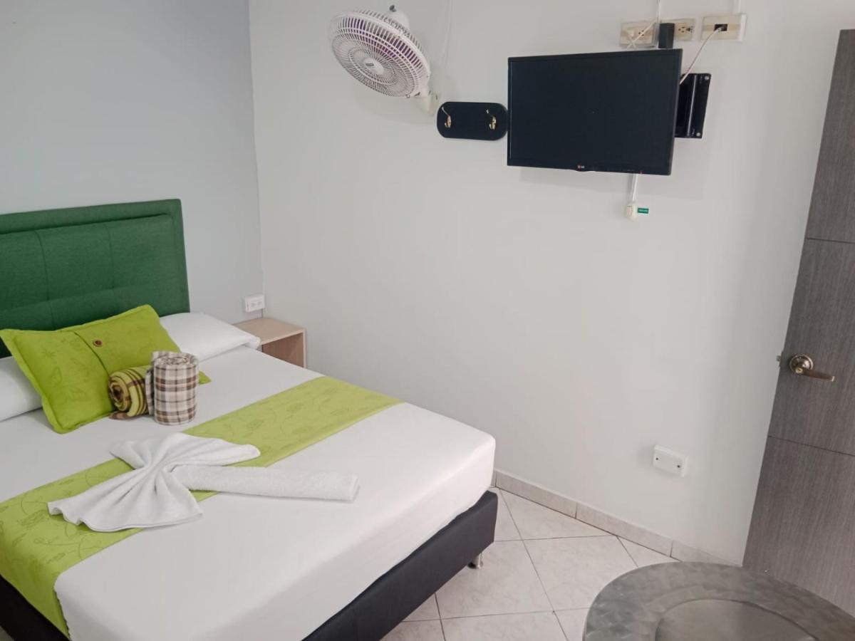 Hotel El Deportista Medellín Buitenkant foto