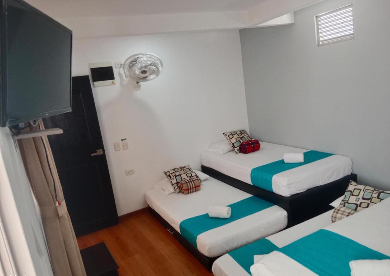 Hotel El Deportista Medellín Buitenkant foto