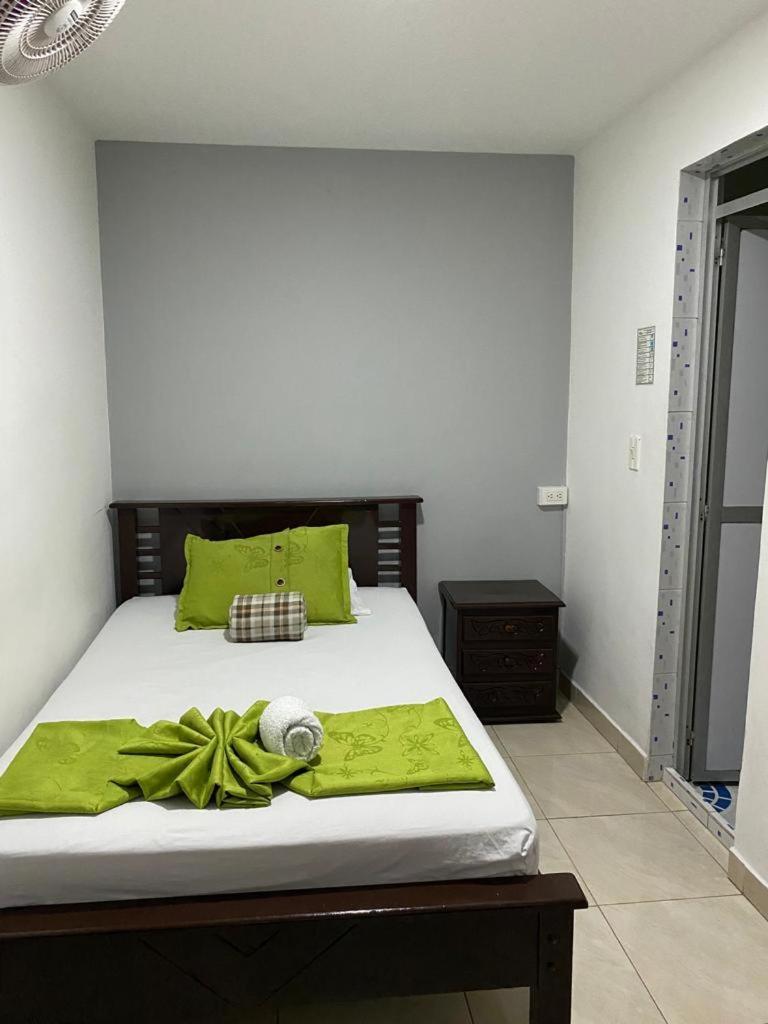Hotel El Deportista Medellín Buitenkant foto