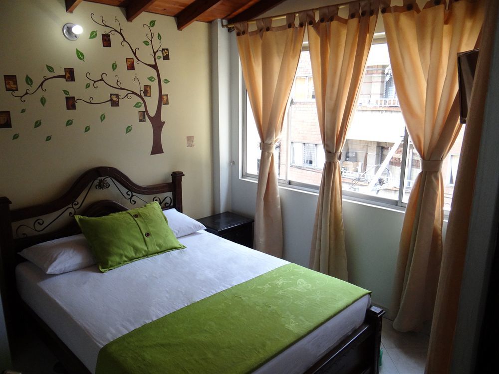 Hotel El Deportista Medellín Buitenkant foto